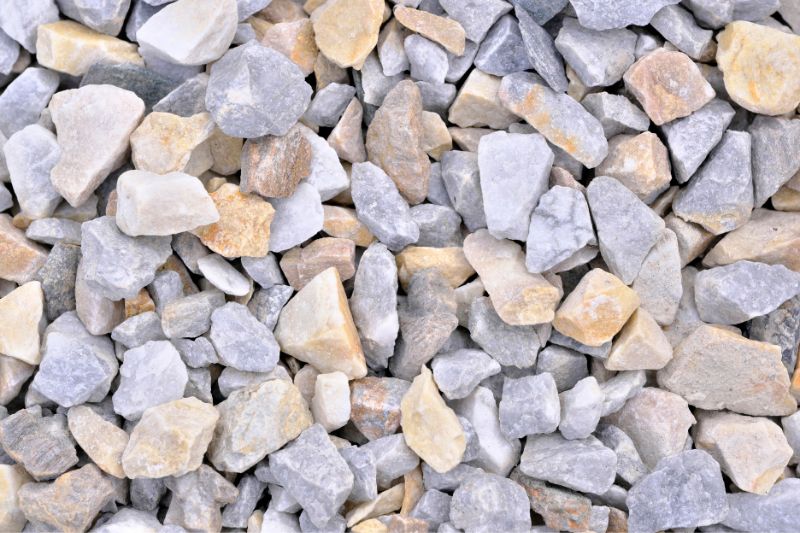 Okrasno kamenje za lepši videz vašega doma in vrta
